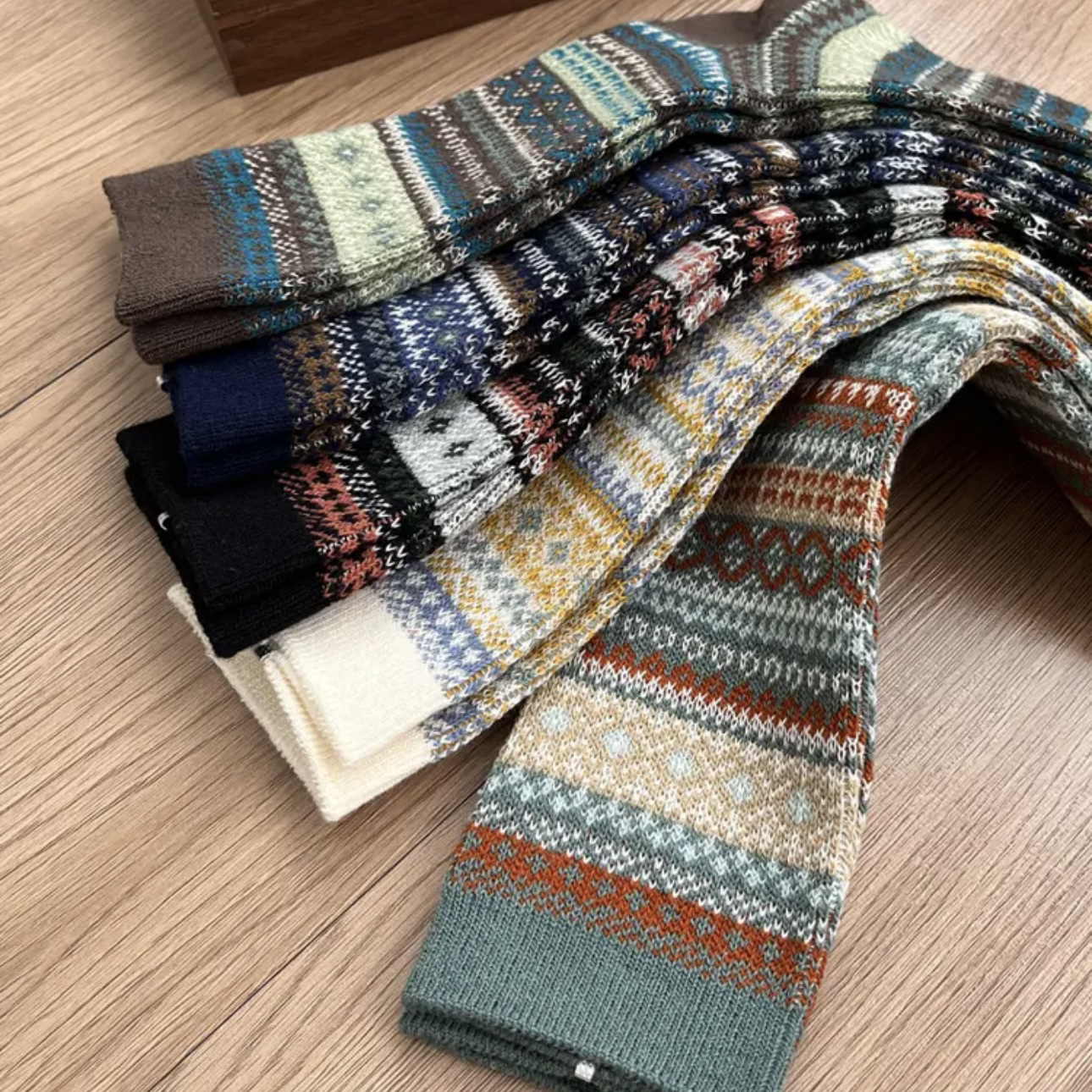 袜子女秋冬季民族风无骨中筒袜精梳棉森系复古文艺高帮堆堆袜