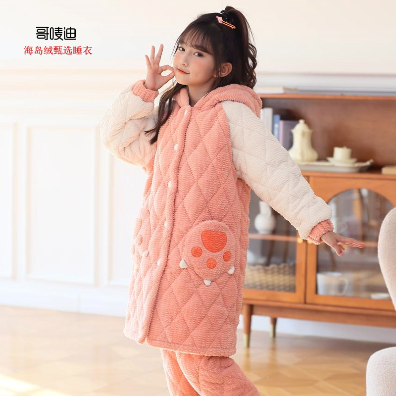 GERMYDDIY/哥唛迪女童冬季加厚加绒睡袍中长款连帽保暖外穿卡通