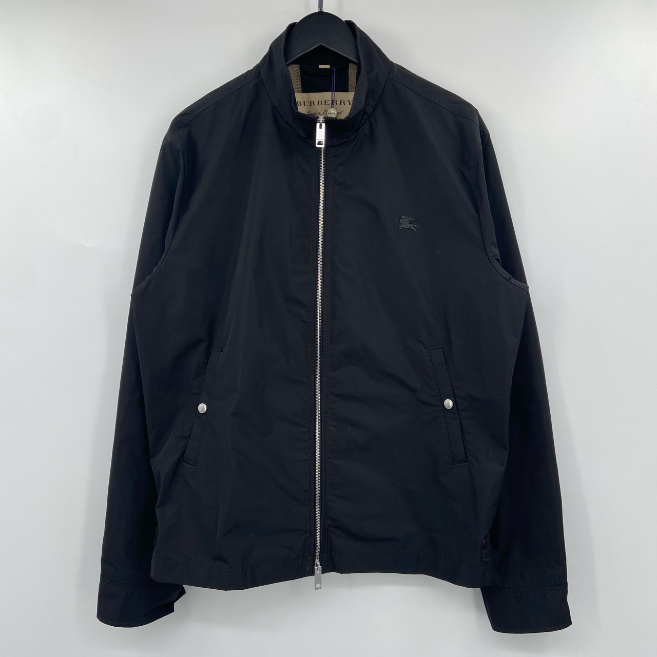 99新 BURBERRY/博柏利 黑色金属战马拉链夹克 XXL 叶子-865