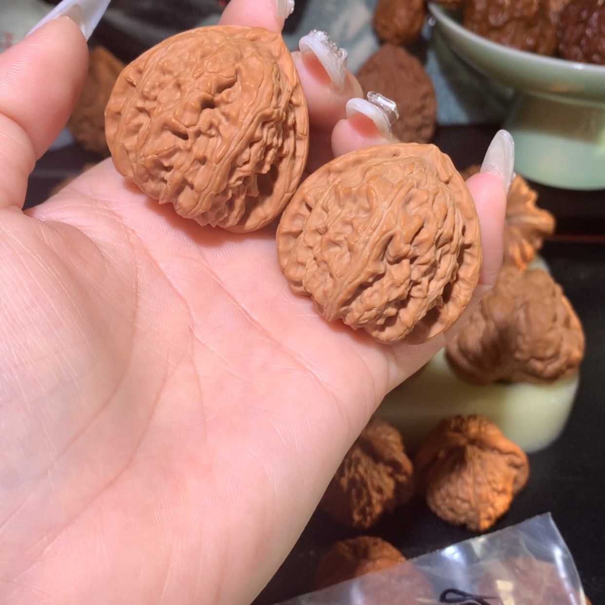 【闪购商品】文玩核桃把件…*39三角白