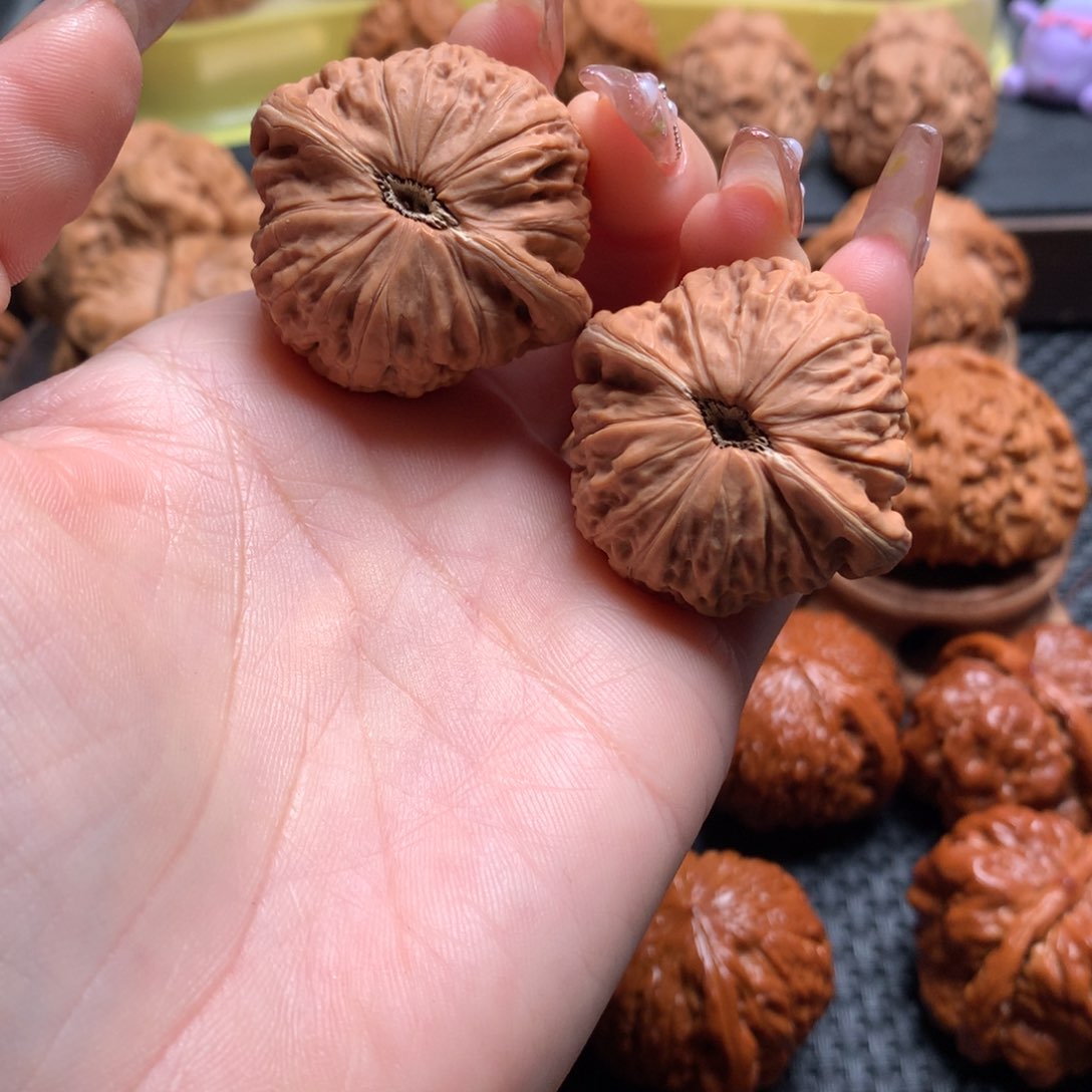 文玩核桃把件E****?37全品铁锤妹妹