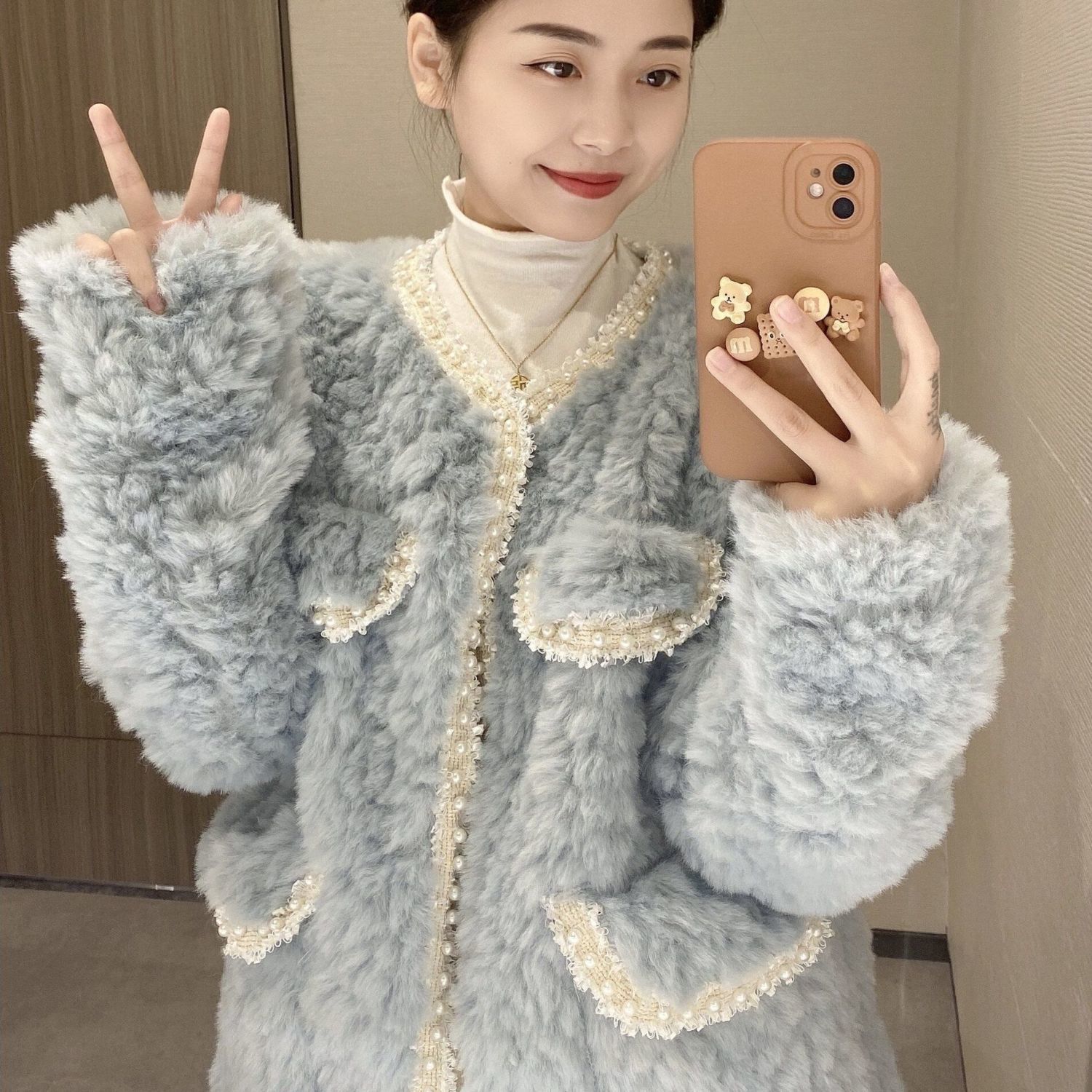 仿羊羔毛圆领小香风加厚外套女可爱粉色上衣2023秋冬新款毛毛外套