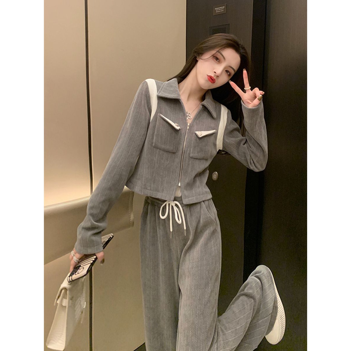 小香风休闲运动套装女秋季宽松显瘦洋气减龄高级感时尚卫衣两件套