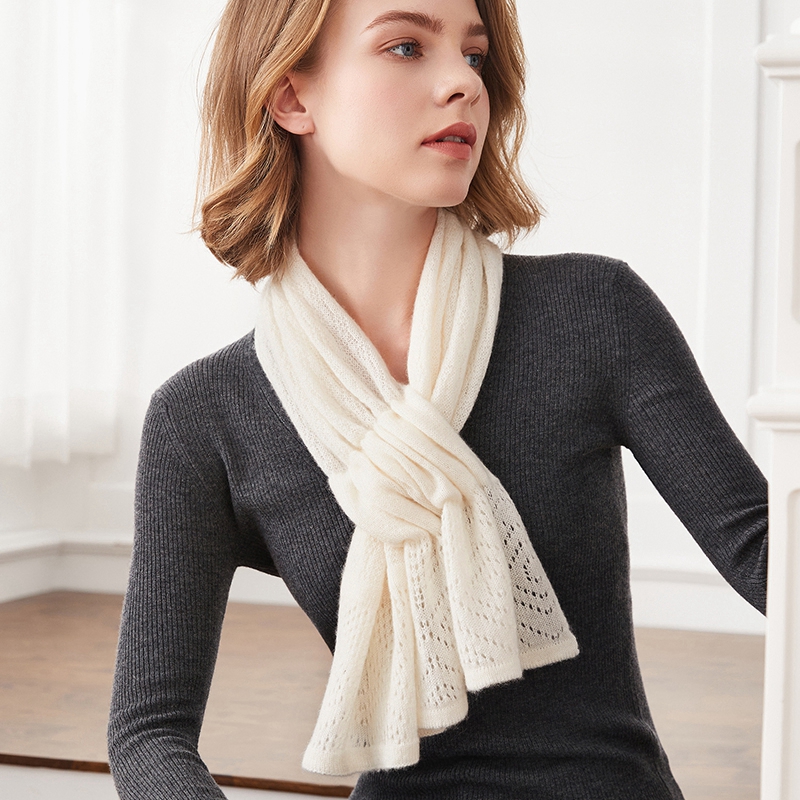 ‘康赛妮’100%山羊绒围巾女镂空保暖围脖护颈秋冬针织围巾时尚百搭