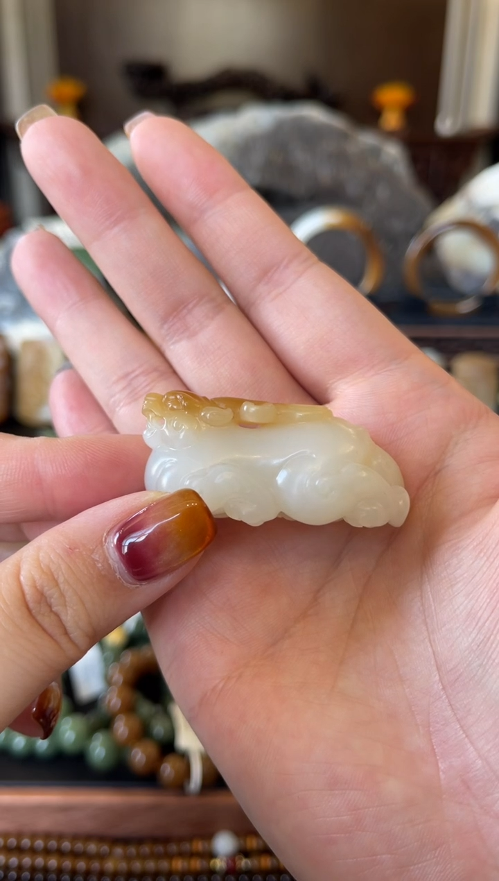 【闪购商品】和田玉（糖玉）把件未镶嵌金山糖白貔貅