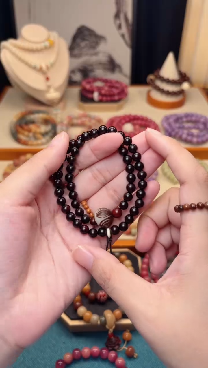 【闪购商品】小叶紫檀手串/手链小叶紫檀双圈款 配莲花