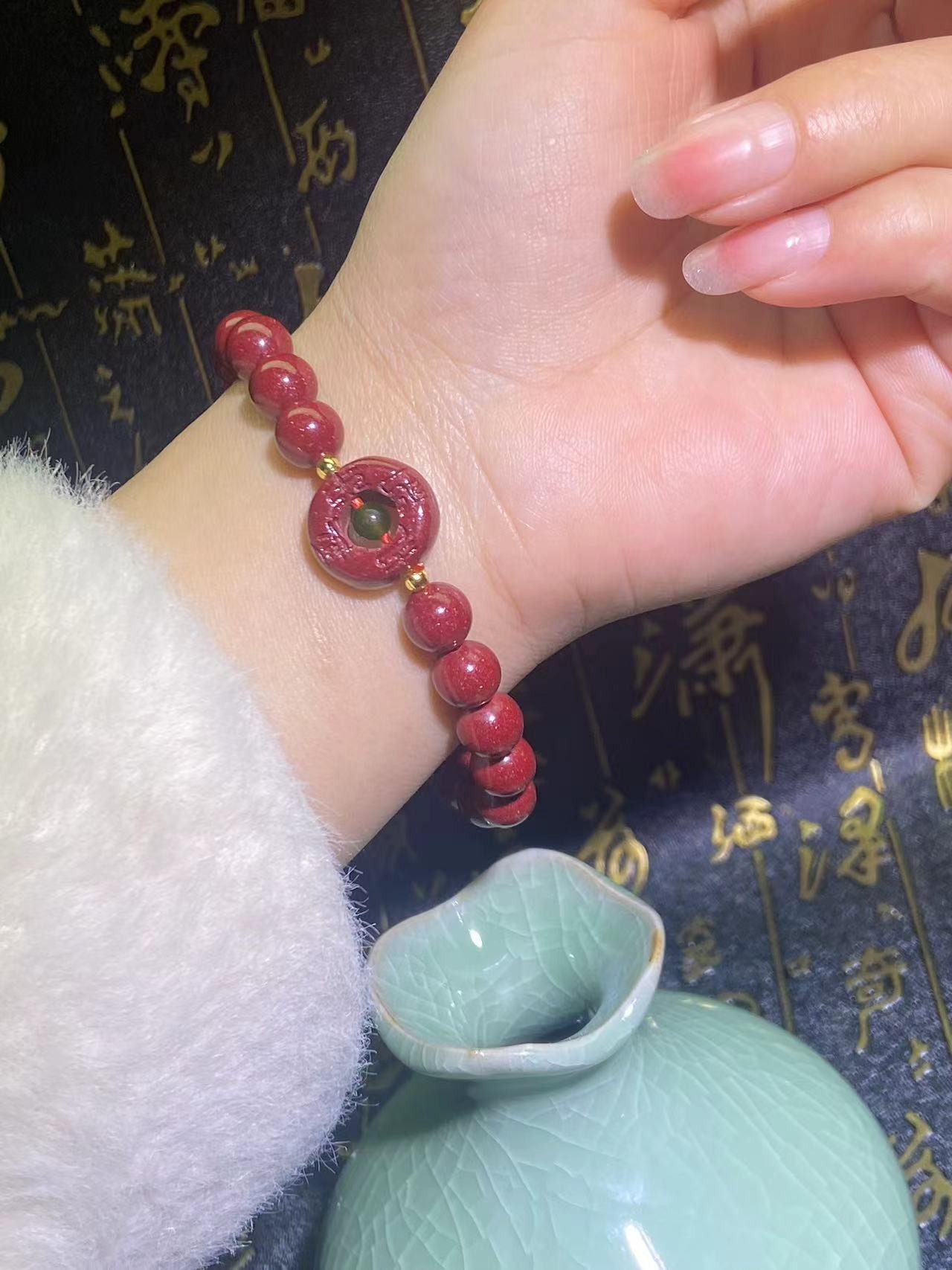 含辰砂工艺品高含量·帝王砂气质轻奢素圈朱砂精美平安扣手链