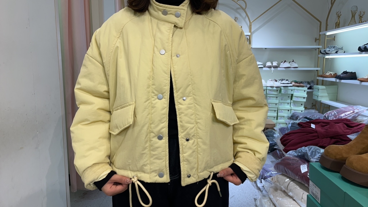 韩版圆领加厚棉服女秋冬保暖显白休闲外套