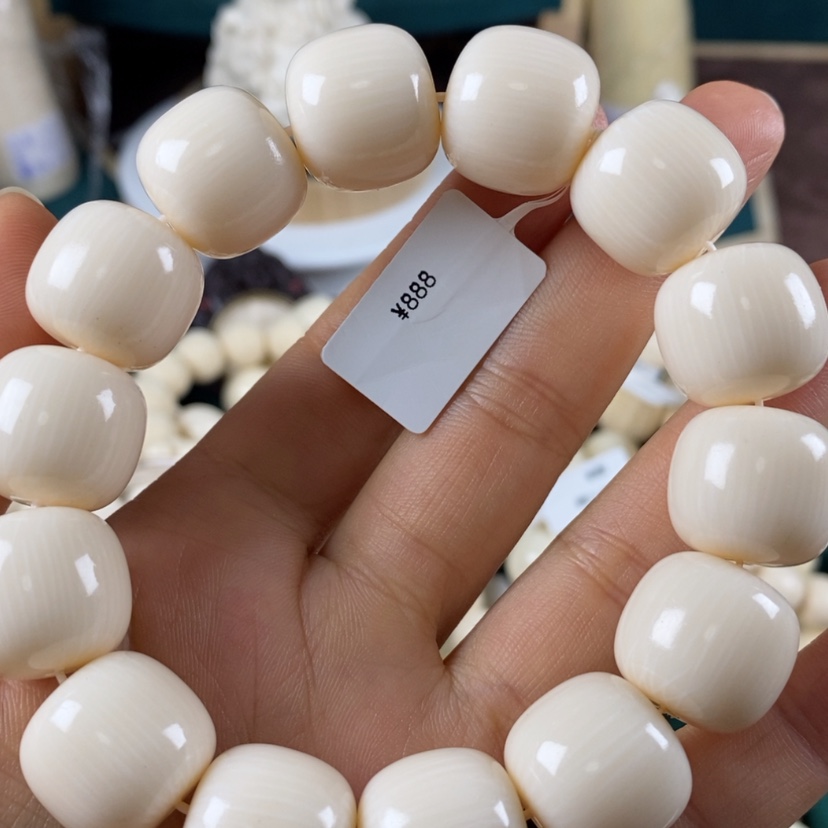 【闪购商品】红贵宝撇**生