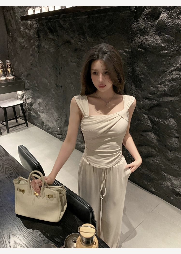 早安可可【夏日倾情】气质修身设计感短款上衣女夏季时尚两件套装