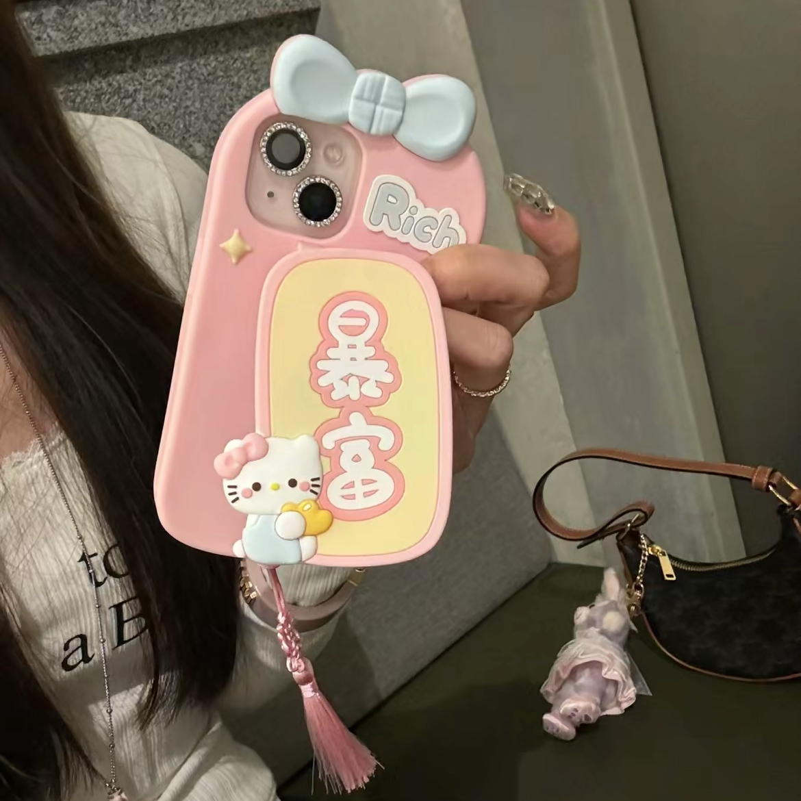 蝴蝶结kt猫苹果15promax补妆镜14pro少女13pro暴富12支架11新款套