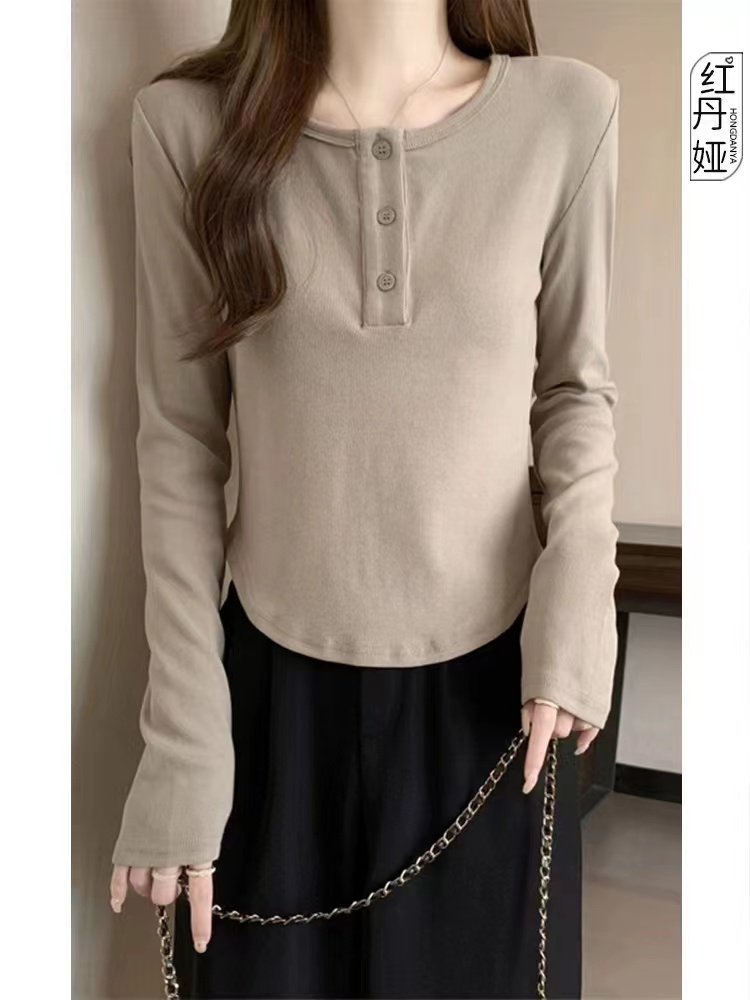 女冬季毛衣短款高领短袖