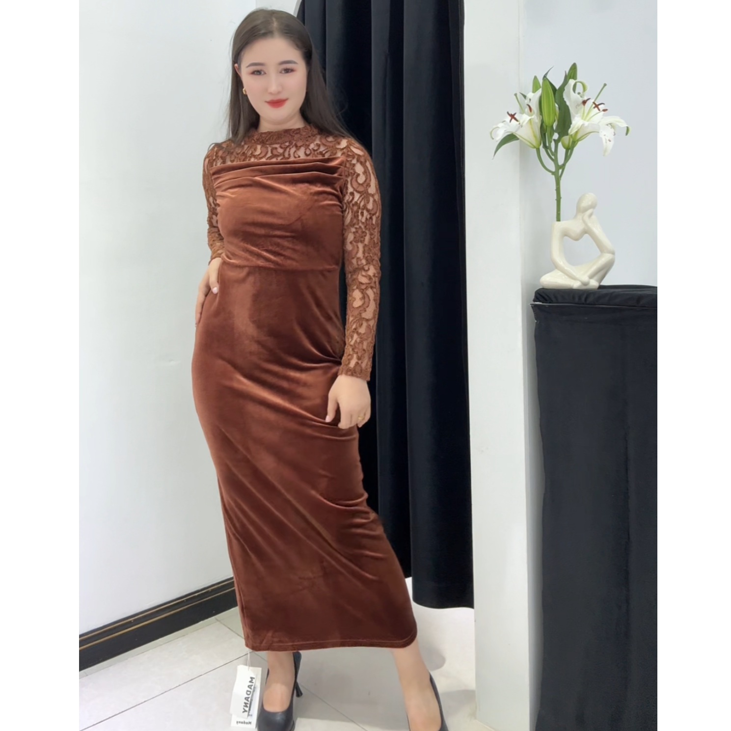 （NO退NO换） MADANY秋冬款金丝绒修身连衣裙