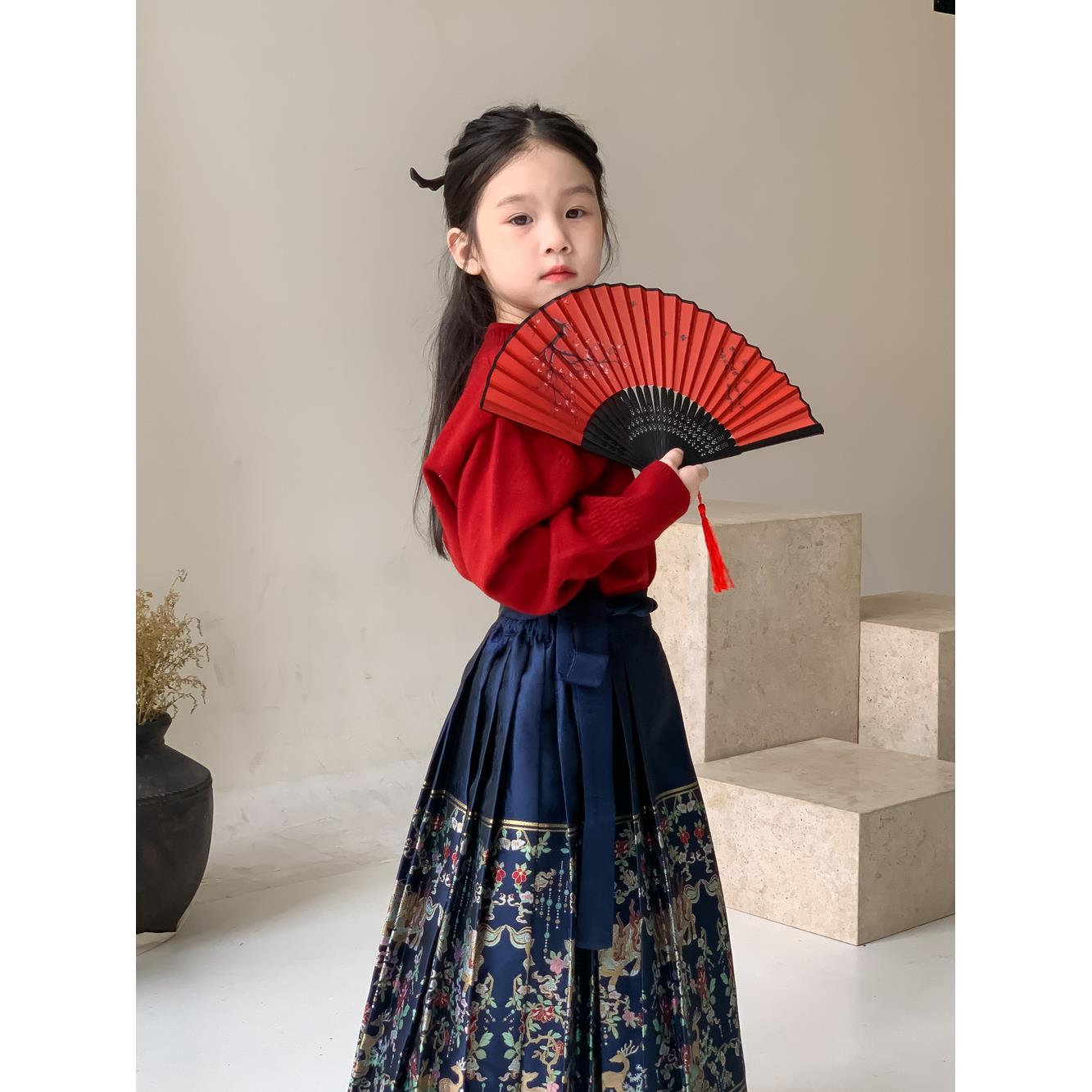 女童马面裙冬装2023新款儿童红色加厚毛衣休闲国风半身裙套装汉服