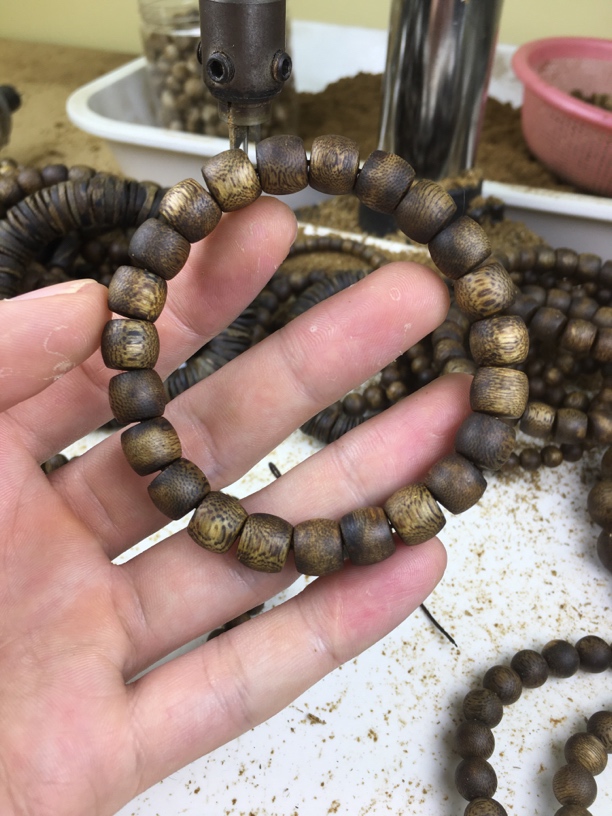 绿奇楠沉香鼓珠手串单圈9mm 同规格多样性发1