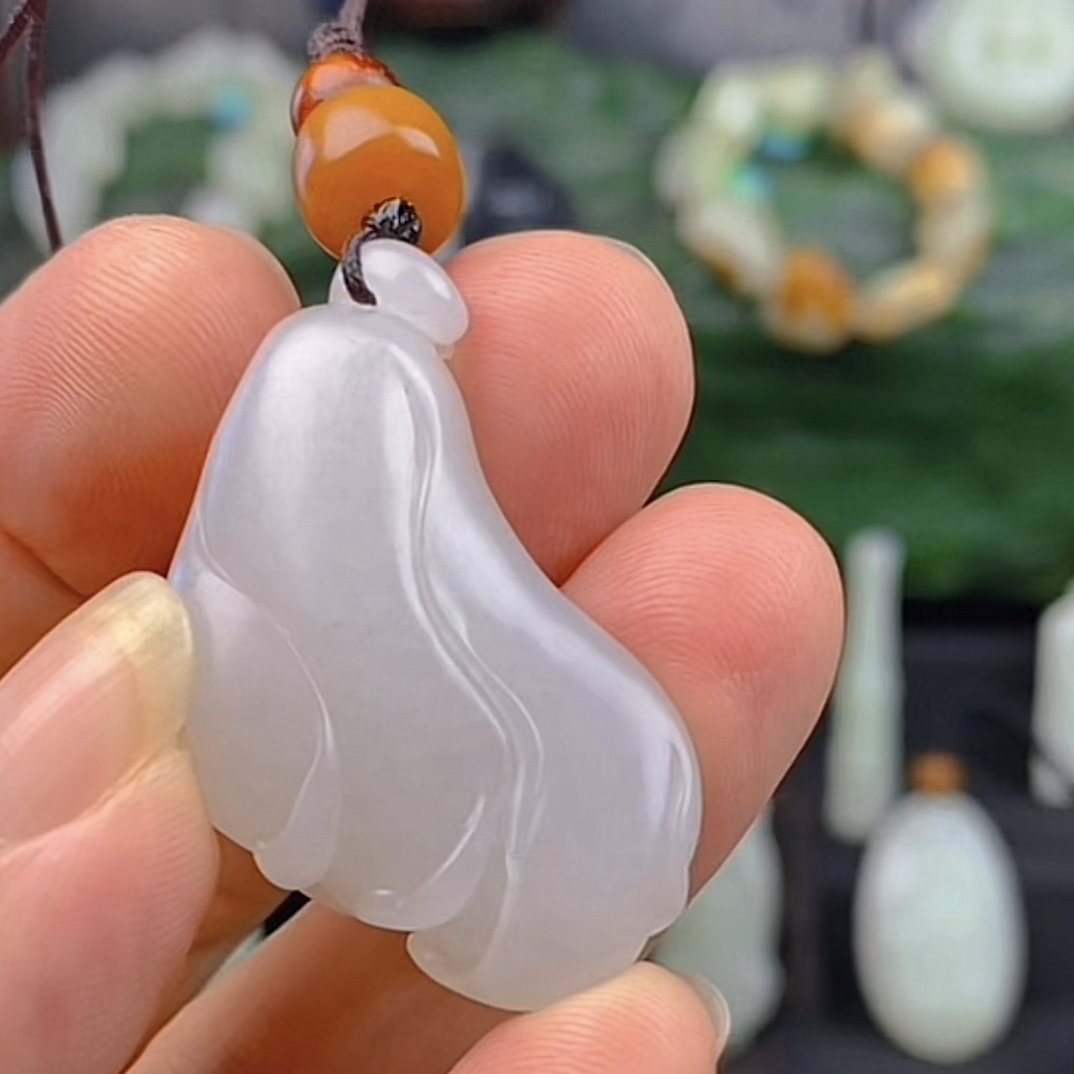 和田白玉玉兰花挂件