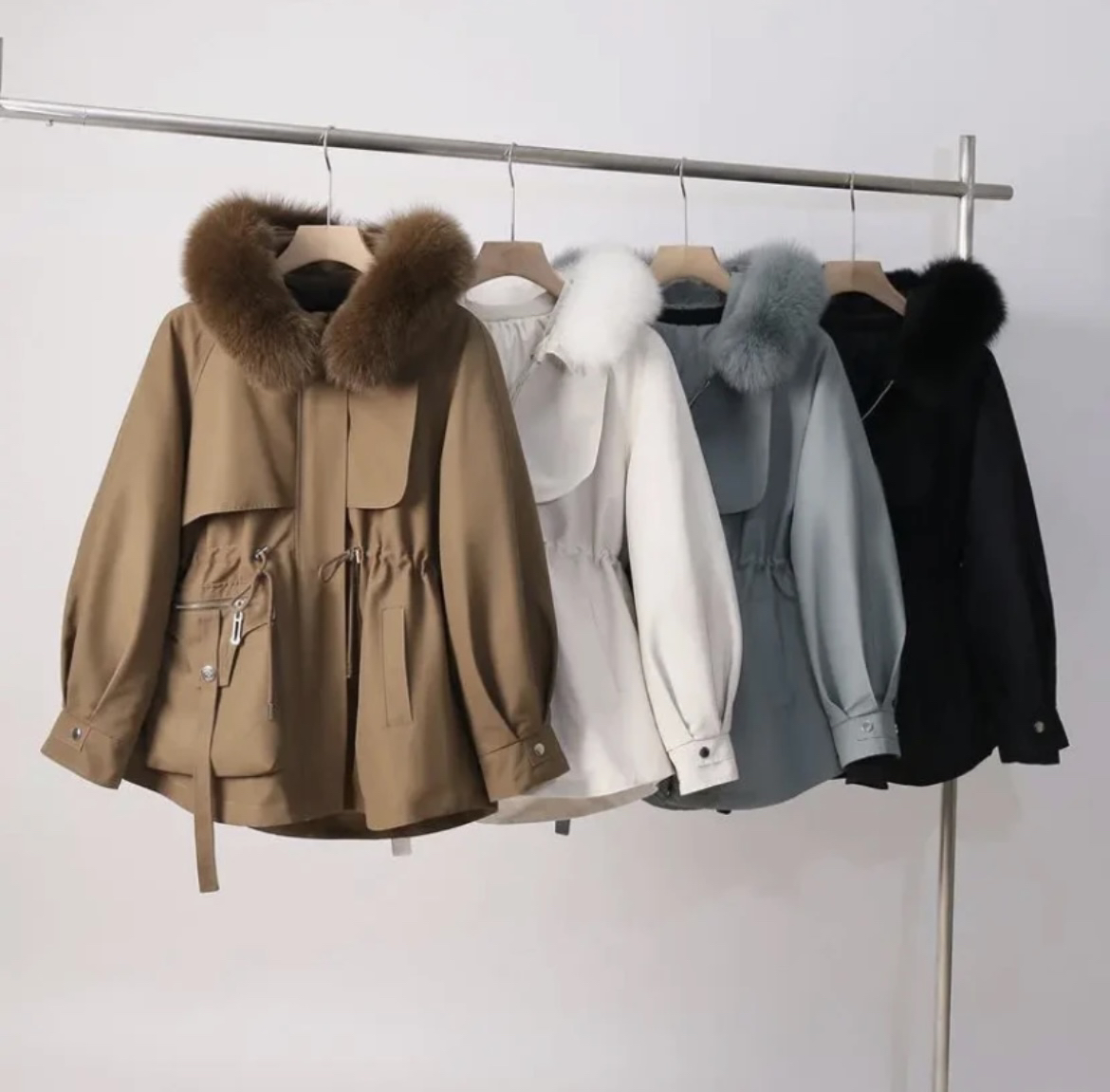 女士万人迷派克服高端时尚款连帽狐狸毛领狐狸毛领（送护毛内衬）