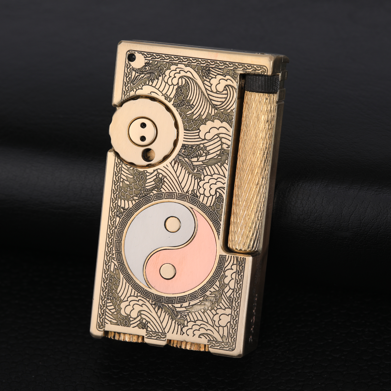 黄铜侧滑煤油打火机窄机短款双油仓震麟太极八卦图紫铜镶嵌