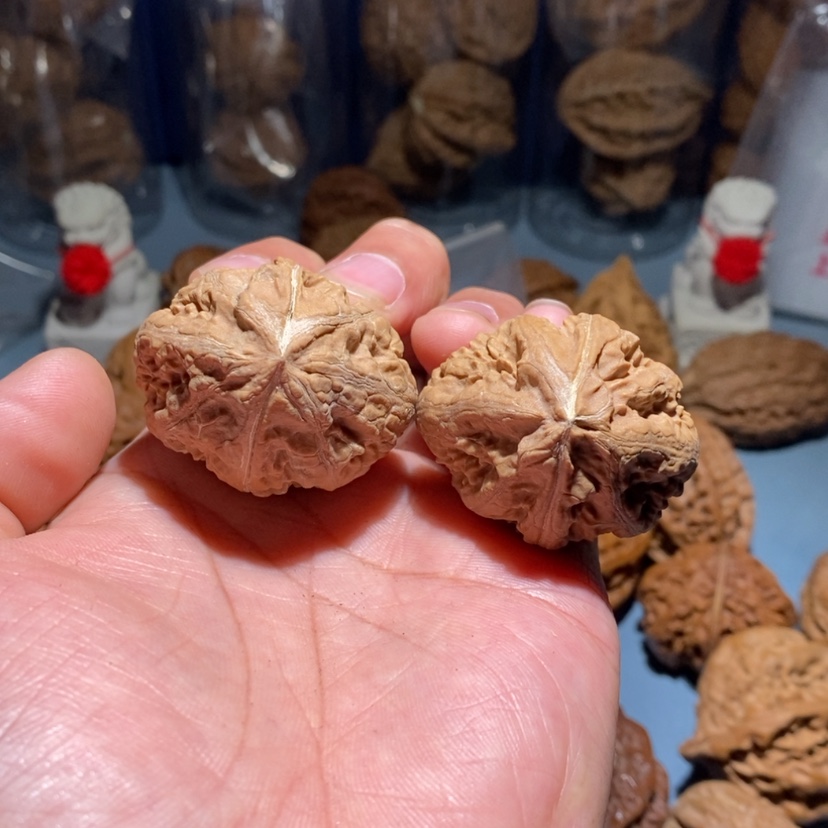 【闪购商品】文玩核桃把件49