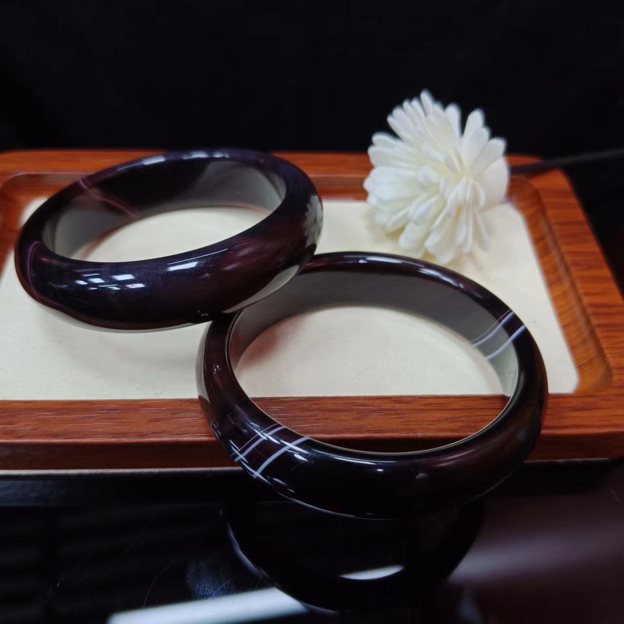 华彩天成----A5216黑金雪离子玛瑙手镯-多样性只发一件