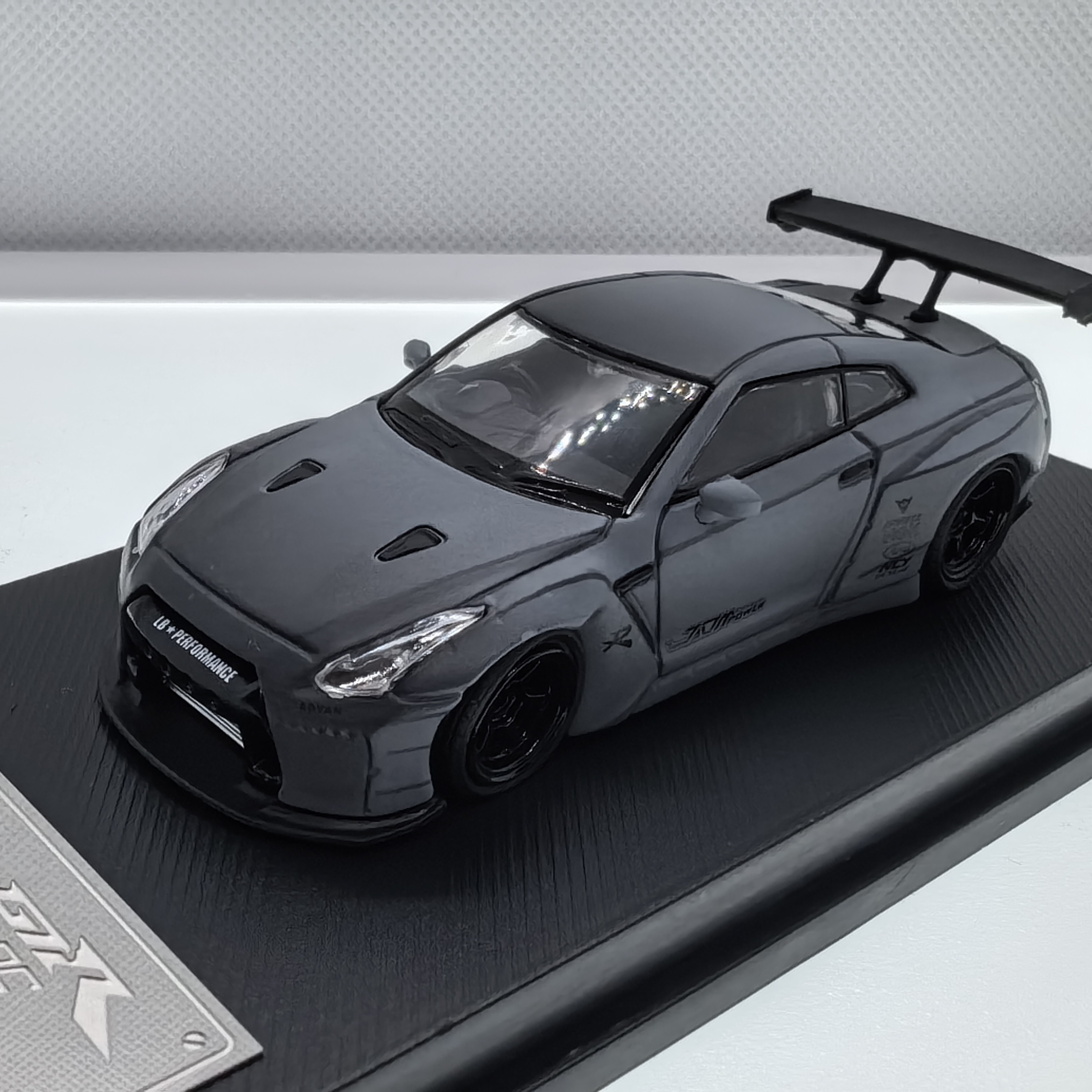 BBS 1/64合金汽车模型。尼桑GTR35