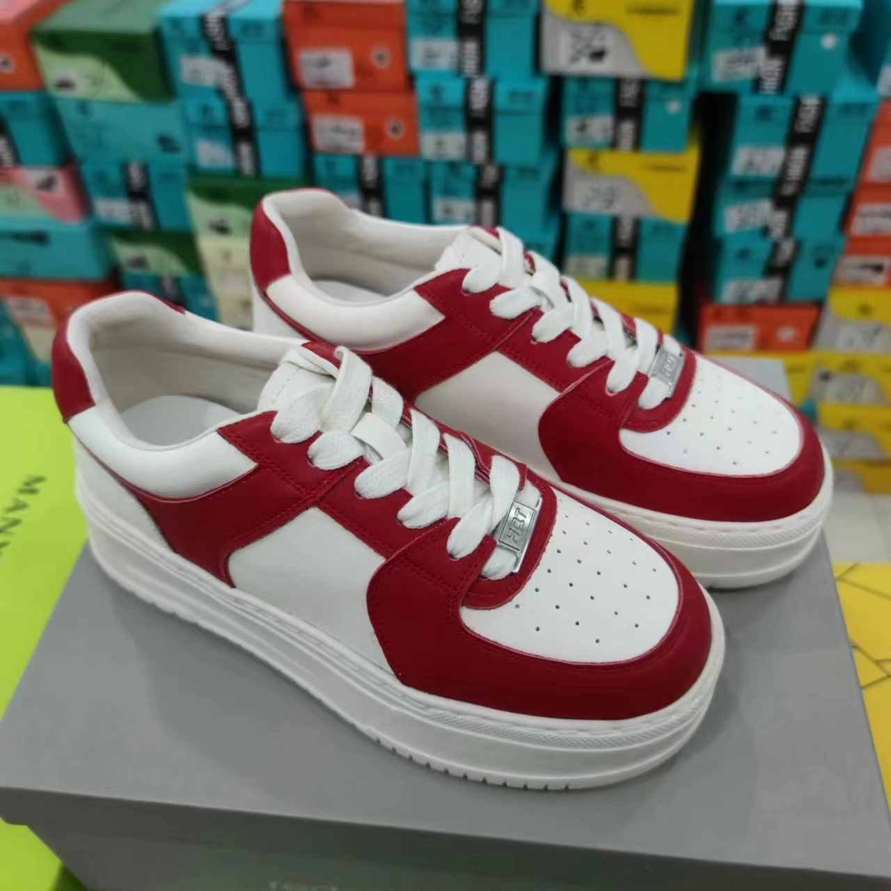 1068女鞋厚底板鞋时尚百搭真皮低帮小白鞋