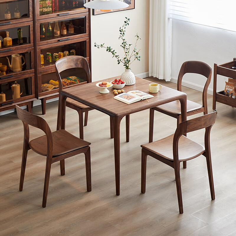 致典北美黑胡桃木餐桌实木方桌餐厅圆角方桌家用吃饭简约八仙桌