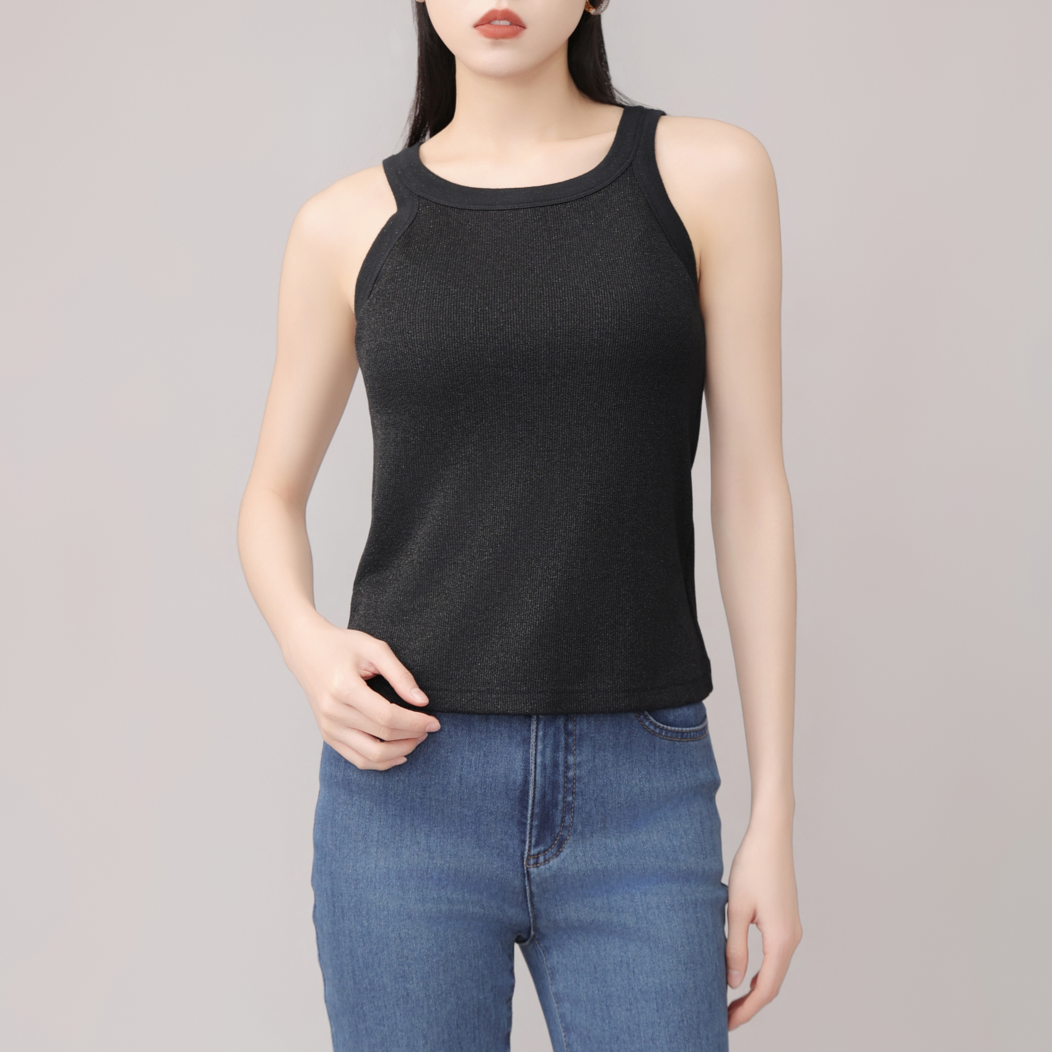 AMASS/阿玛施春夏时尚休闲百搭弹力户外圆领纯色无袖背心5300760