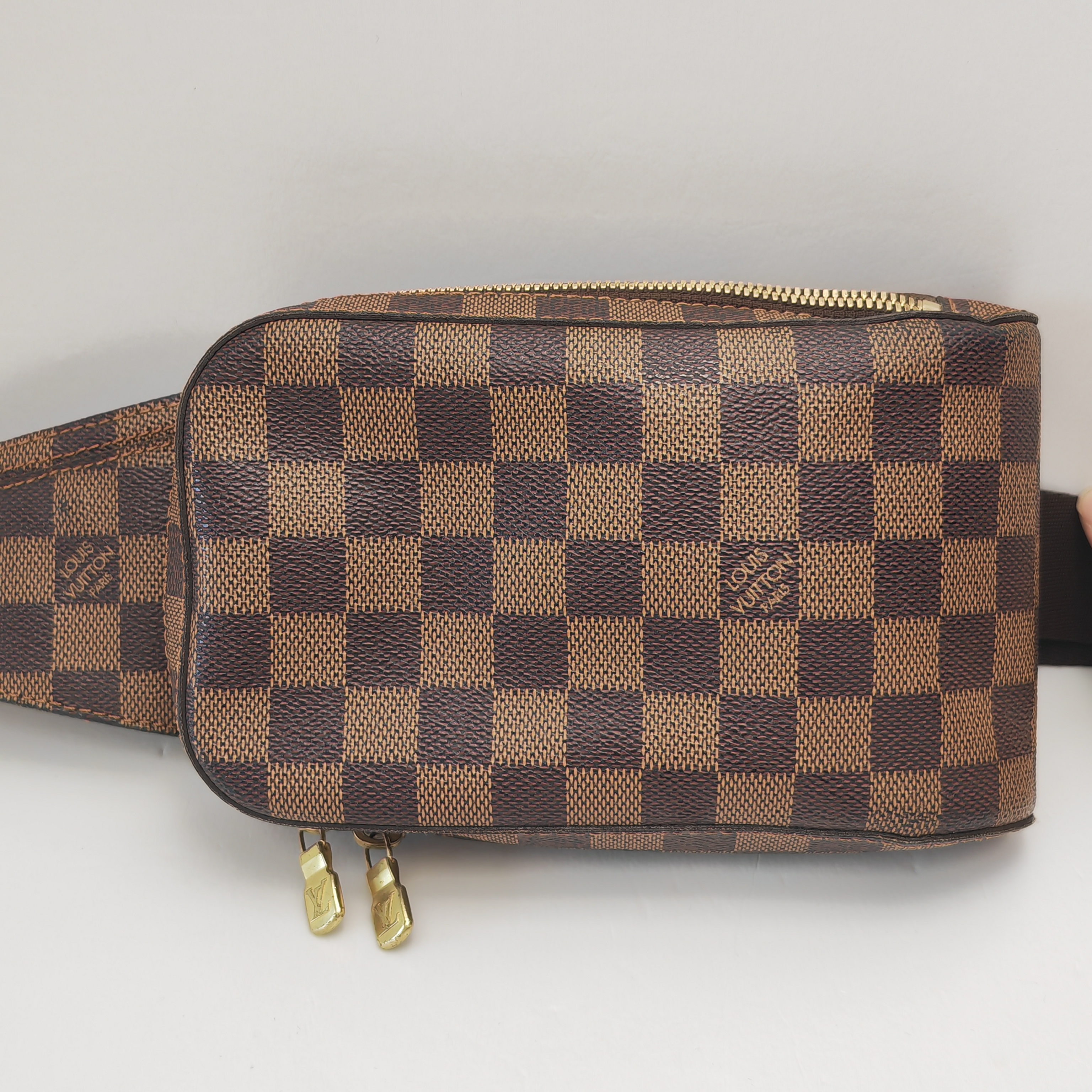 95新 LouisVuitton/路易威登 0367/男士棕色棋盘格/小号胸包