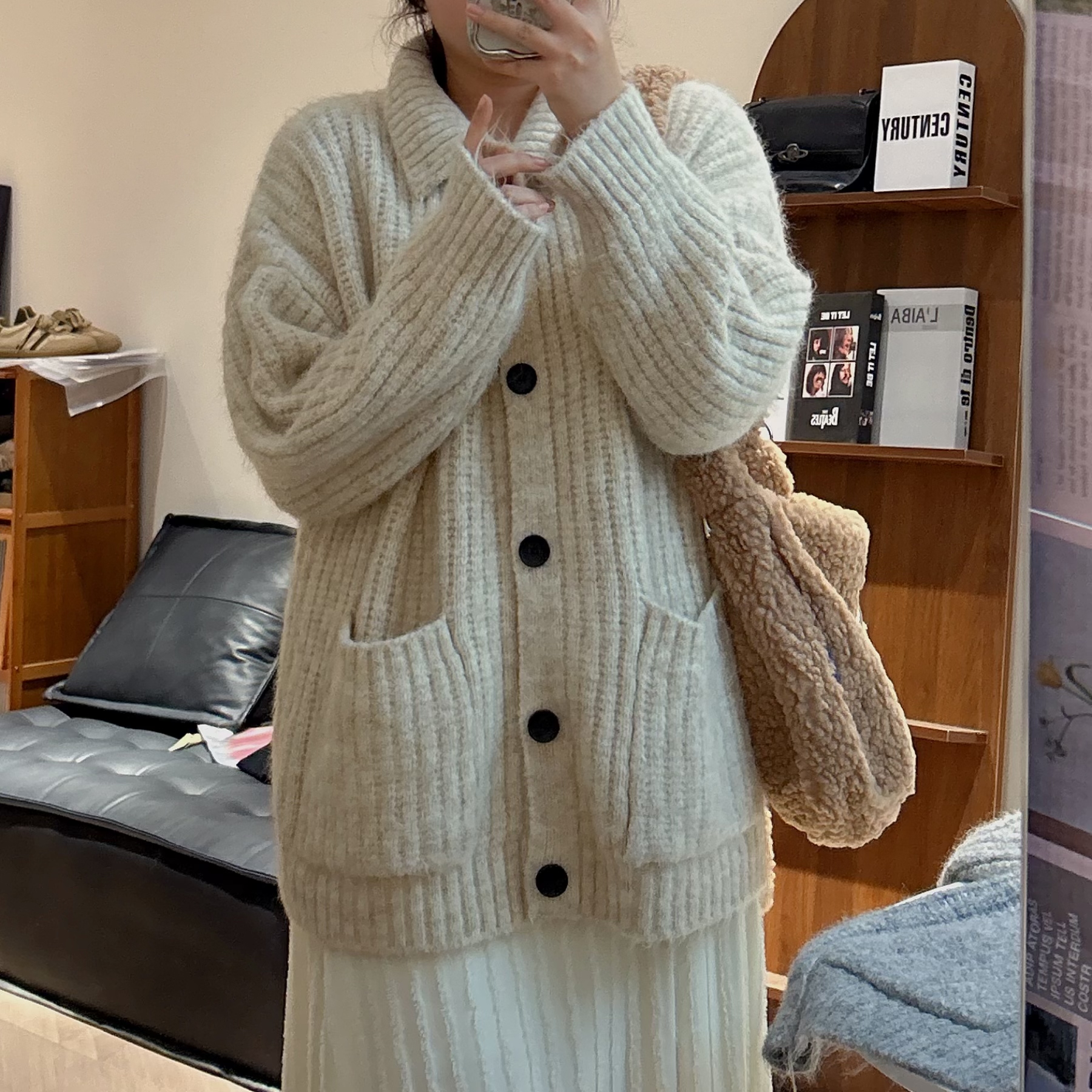 【咔咔】冬日大码慵懒风立领开衫毛衣外套软糯宽松高级感上衣K0133