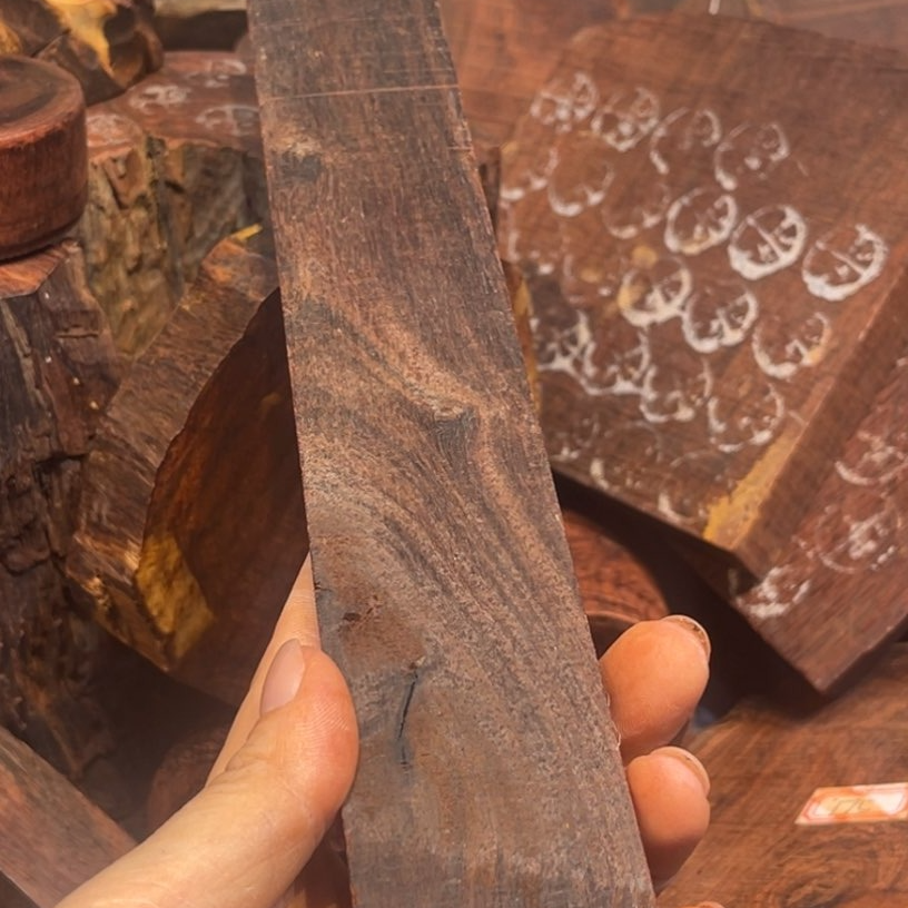 正宗印度小叶紫檀原木碎料（多样性发其一）木料木雕工艺品