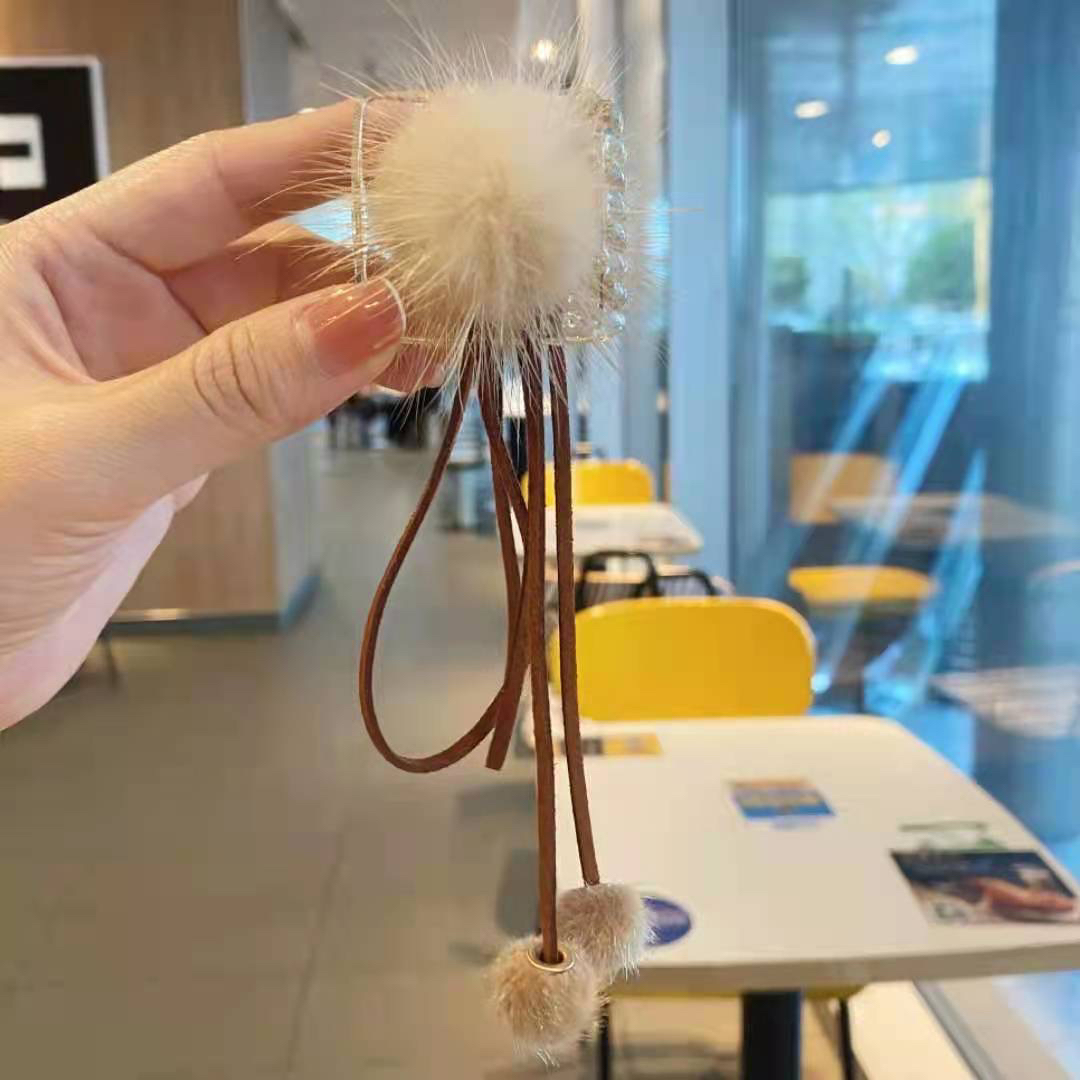 A23半扎发发夹毛绒毛毛抓夹小号秋冬毛球流苏发卡女