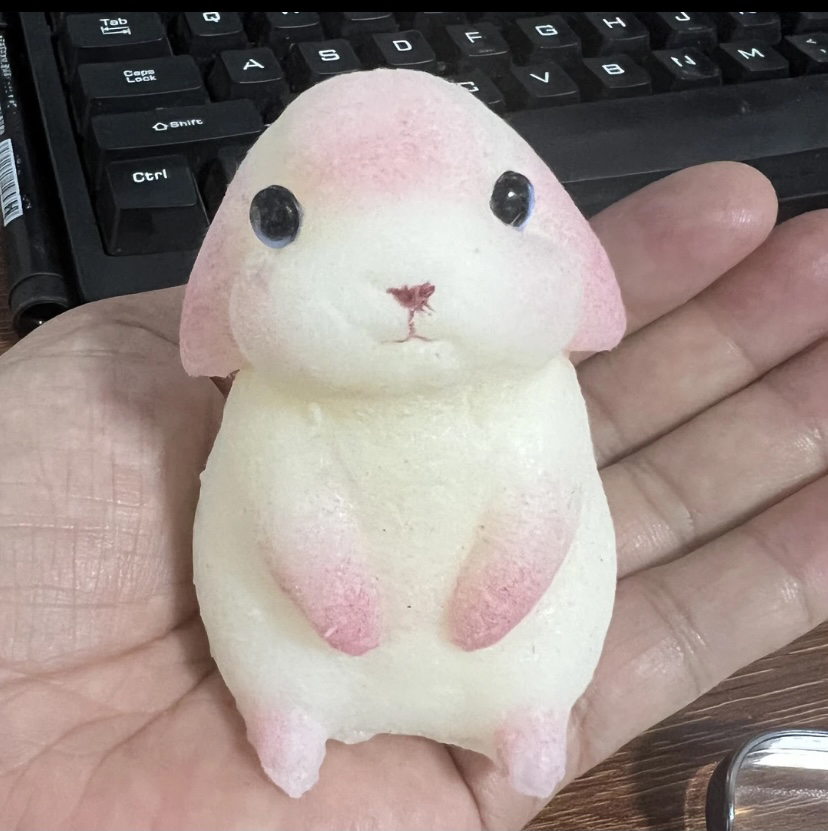 手工彩绘小白兔捏捏减压解压捏捏乐水泥感玩具摆件生日礼物兔子