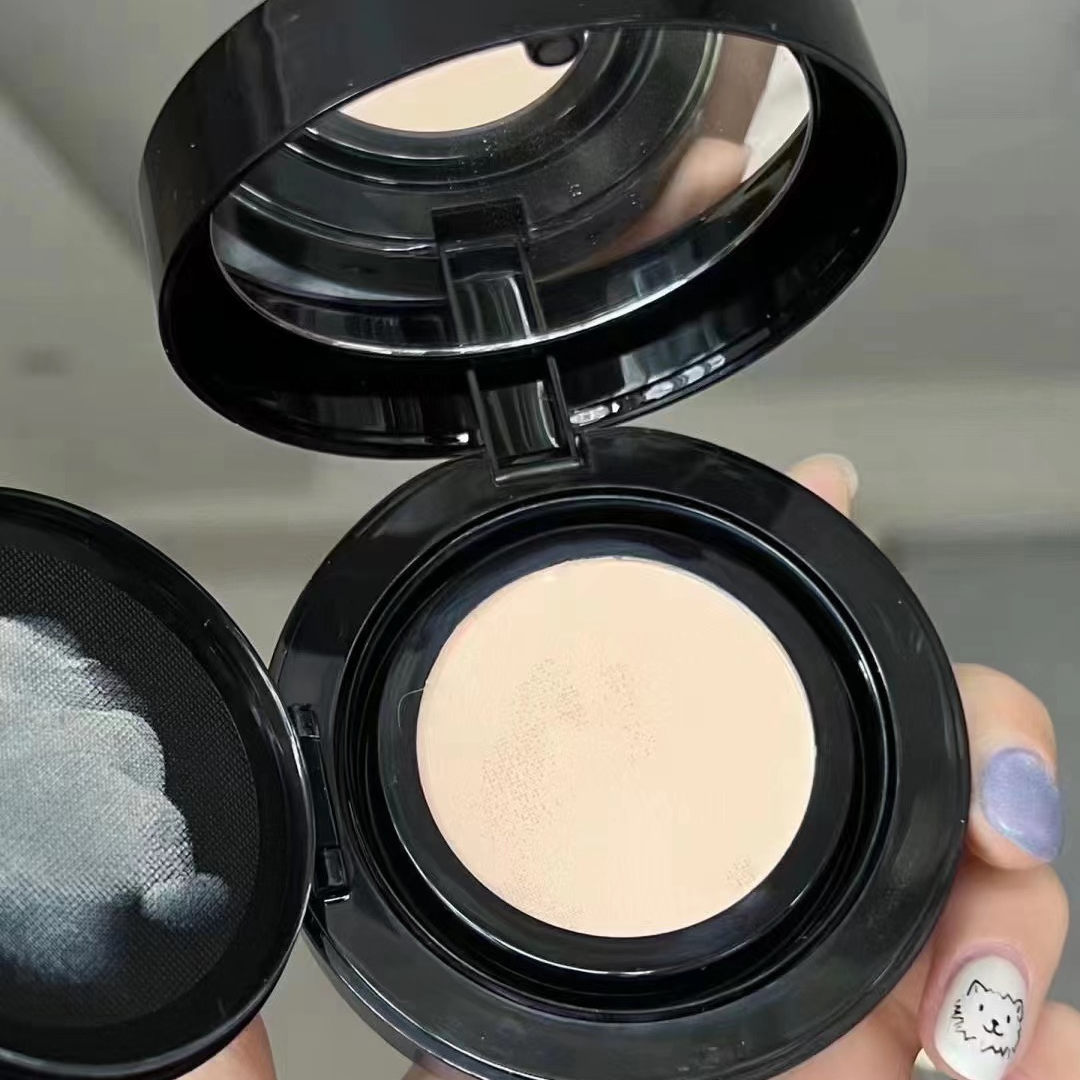 持妆混干皮粉底液遮瑕气垫