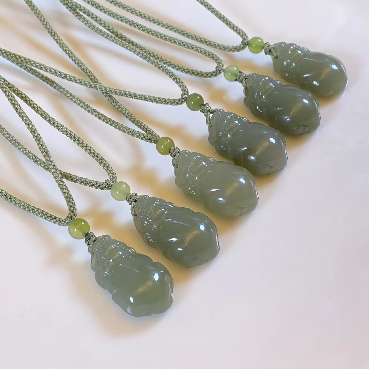 天然和田玉貔貅吊坠 精美挂坠 纯天然雕刻精雕 生日礼物 送朋友