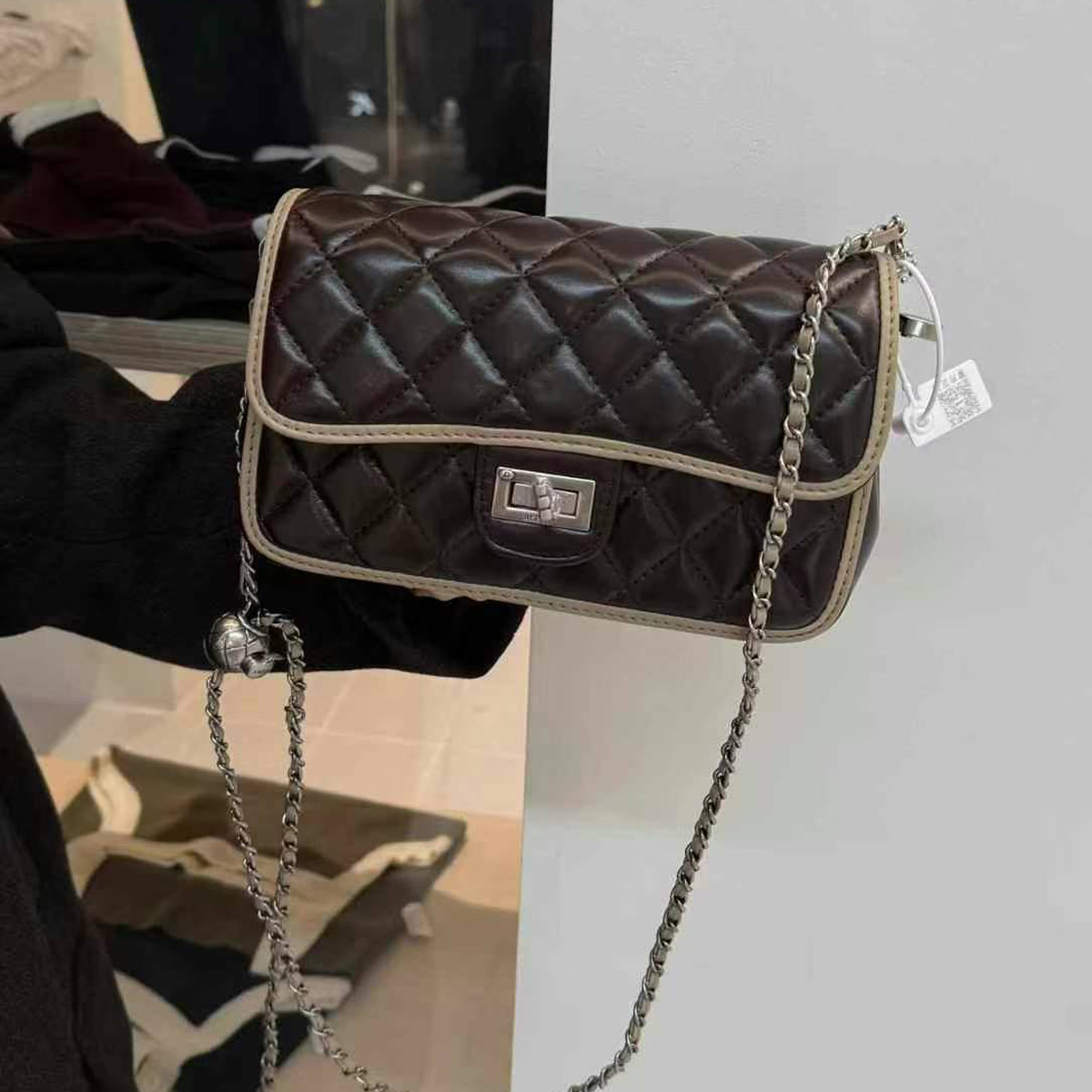 D7092菱格撞色链条包女包2024新款高级感小香风小方包单肩斜挎包