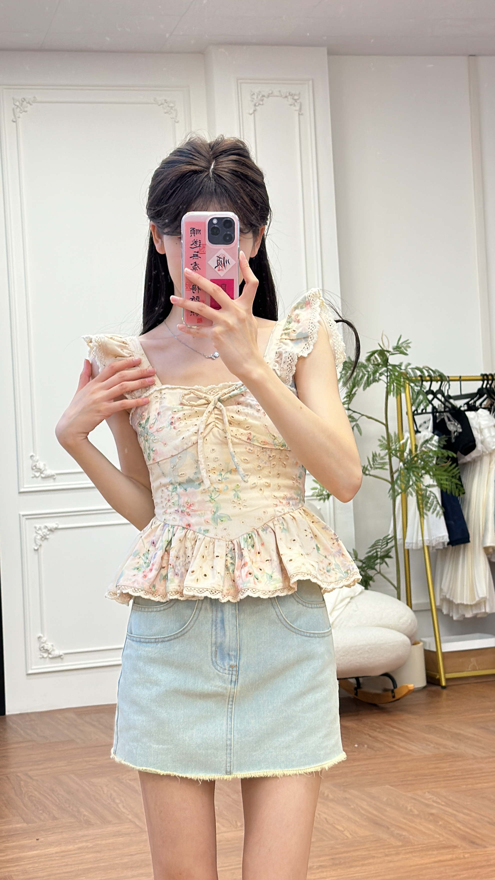 小小仟 「花海约定2.0-花语」精致少女荷叶小飞袖牛仔印花上衣女