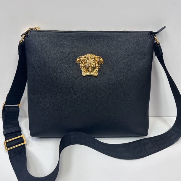 99新 VERSACE/范思哲 范思哲美杜莎全皮斜挎包1085