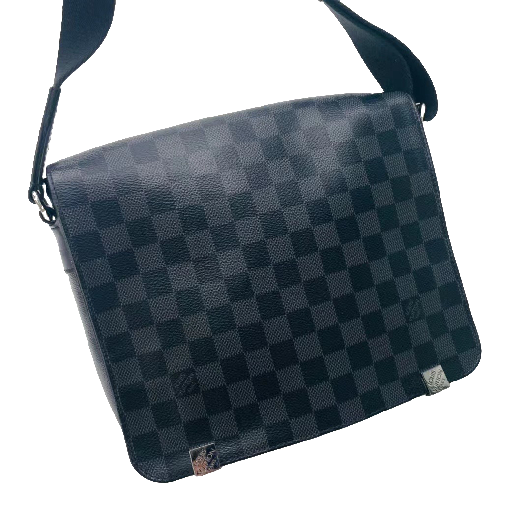 99新 LouisVuitton/路易威登 黑棋盘格大号单肩邮差包1536