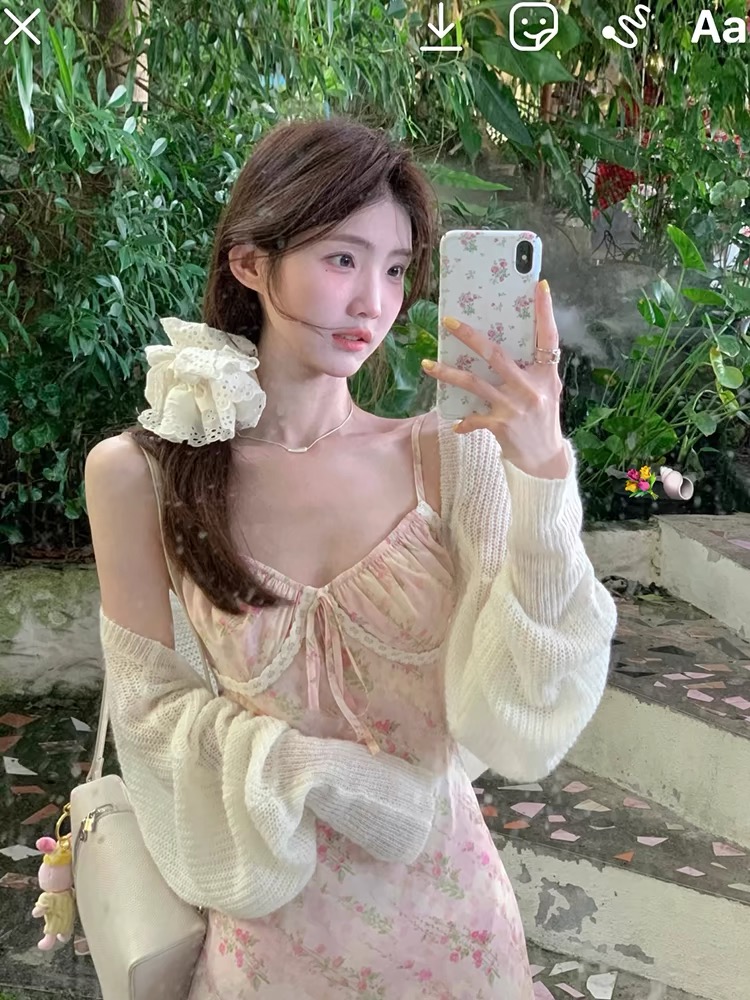 【洋洋推荐】春日小花~吊带连衣裙女夏新款花边拼接法式粉色碎花裙