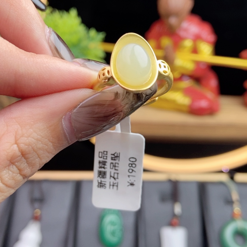 【闪购商品】和田玉颈饰合金