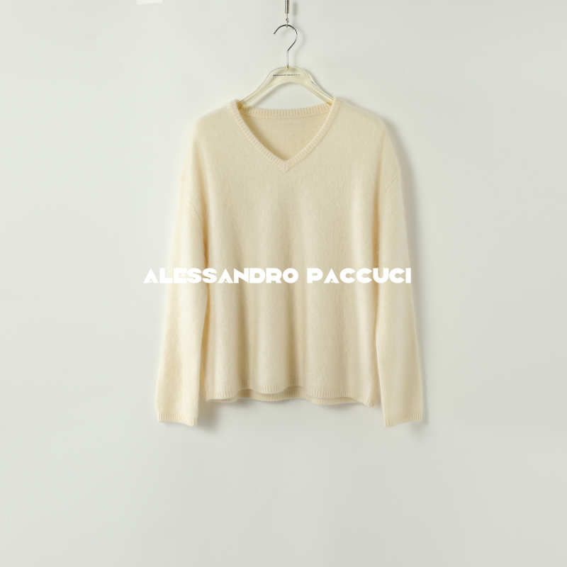 AP洛哥43113ST【绒意】1OO羊绒v领拉毛绒感时尚针织套头衫2024冬