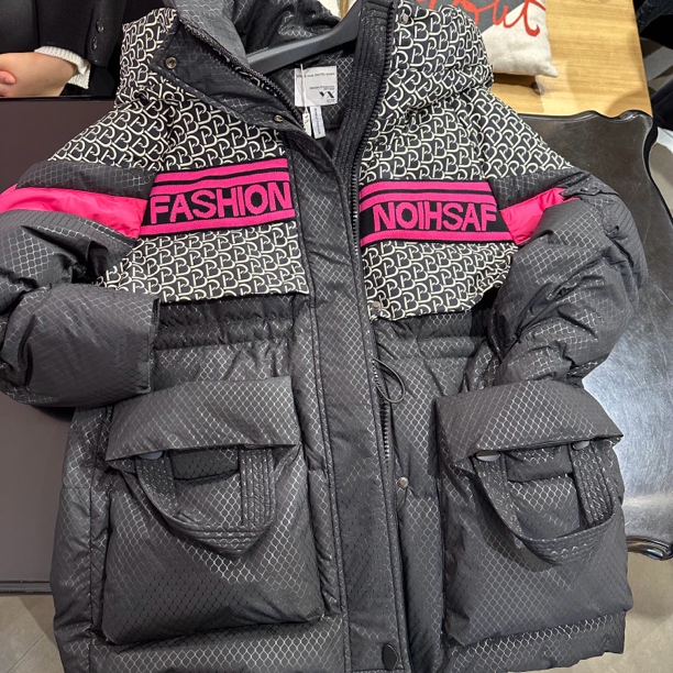 个性时尚休闲冬季羽绒外套