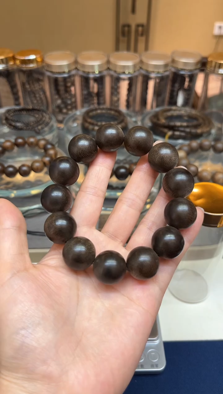 【闪购商品】沉香手串18mm文莱高油脂