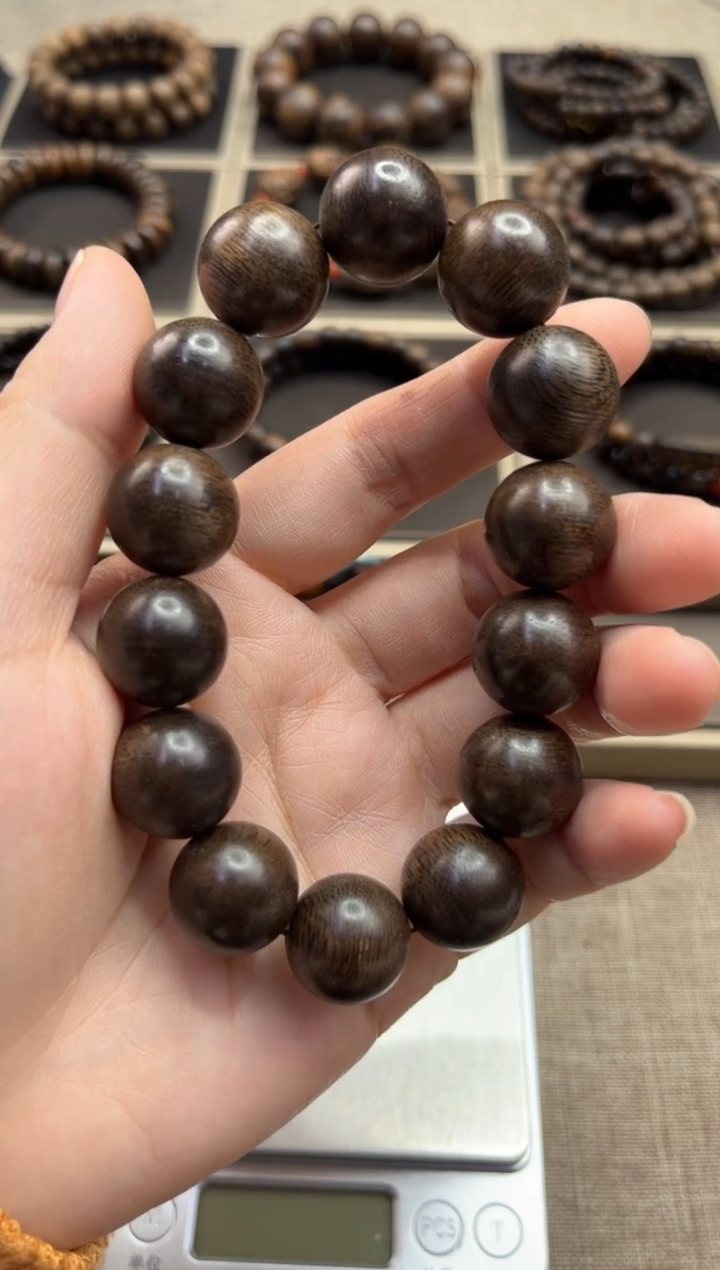 【闪购商品】沉香手串芽庄16