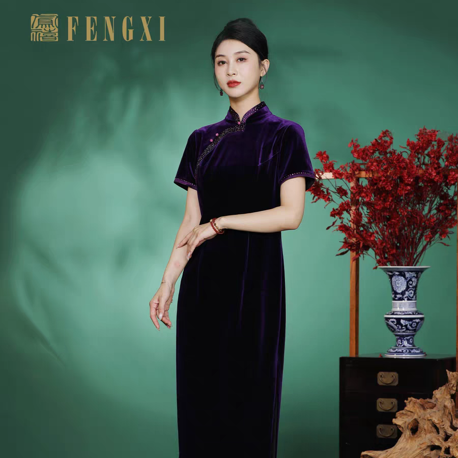凤禧2025春秋青莲紫丝绒改良旗袍晚宴妈妈婚宴礼服女（领口无钻扣）