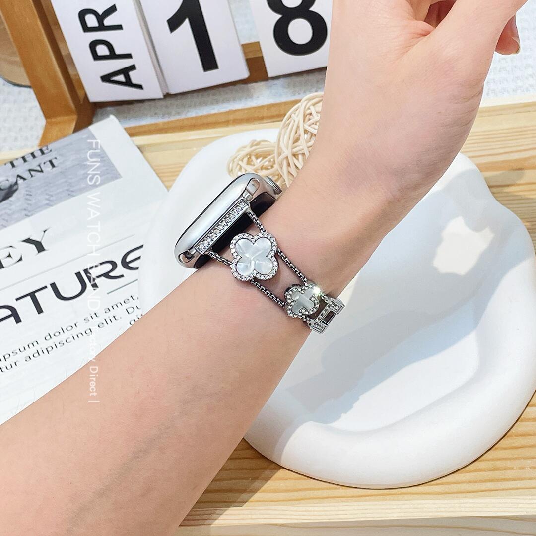 适用苹果11AppleiwatchS10S9876SE纯铜闪钻四叶草金属表链表带女