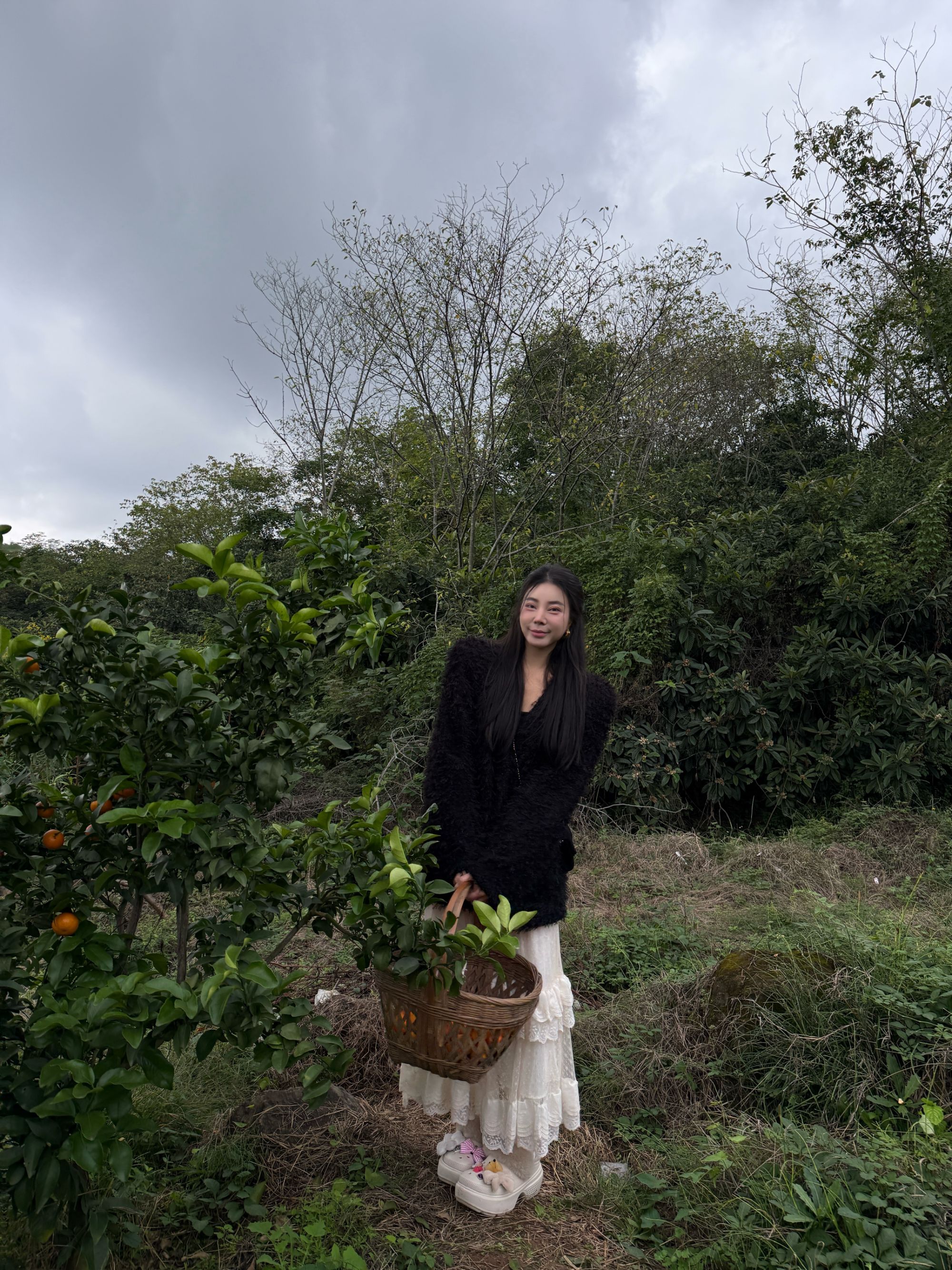 黑天鹅经典毛毛可爱外套