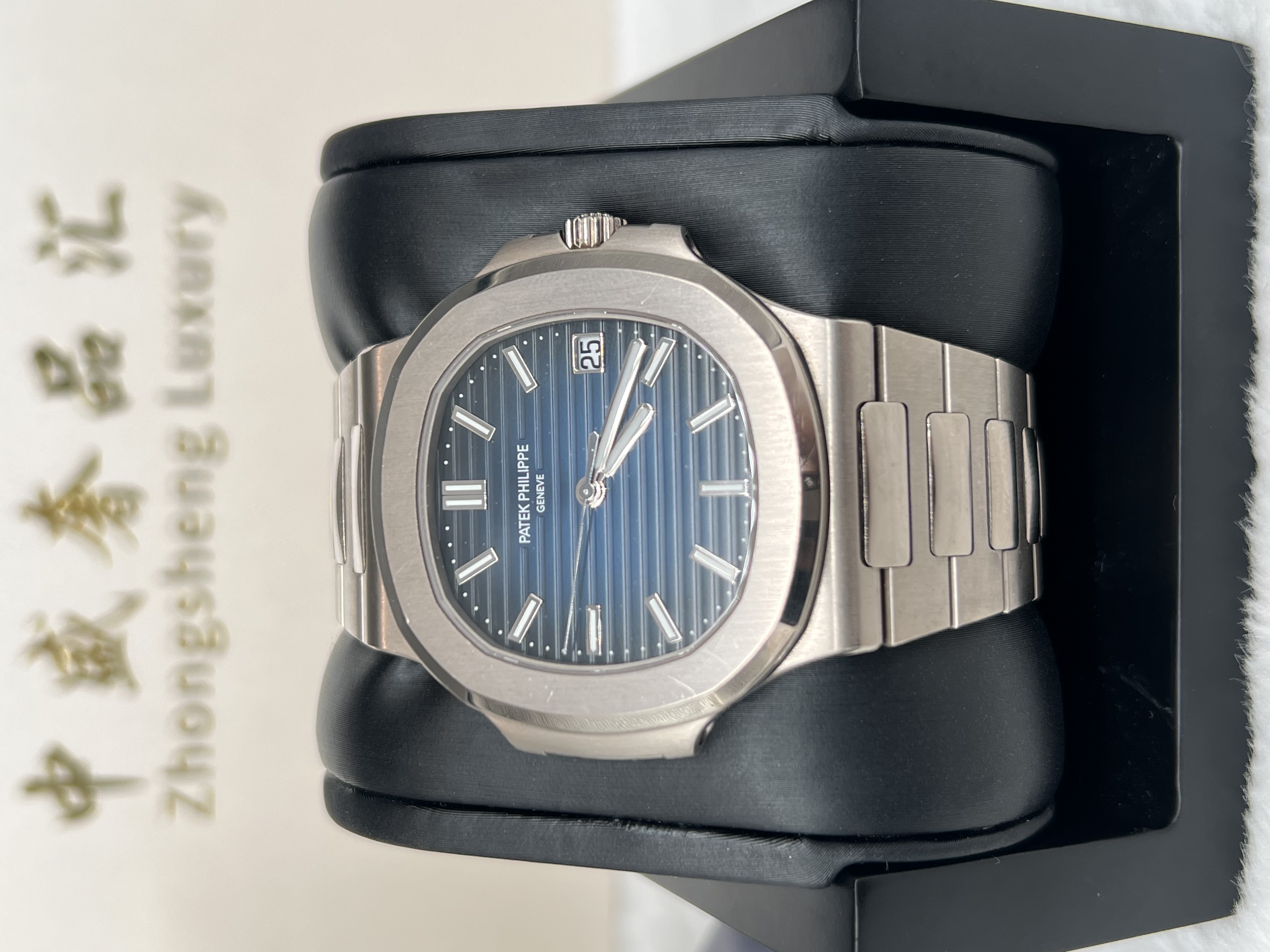 95新 Patek Philippe/百达翡丽 5811G23年全套男士时尚经典名表