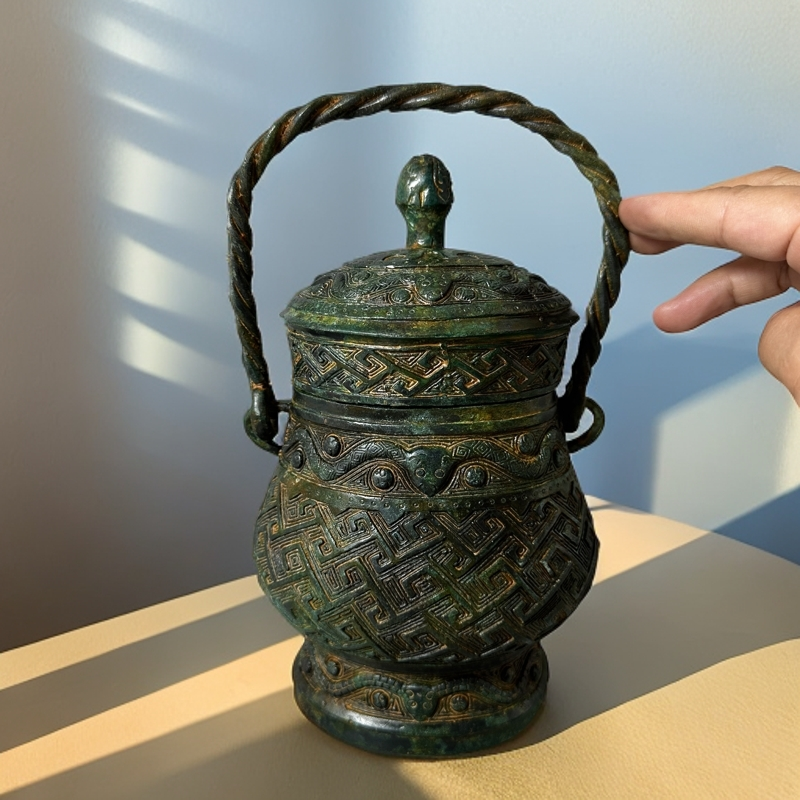 仿商代青铜器麻花龙纹提梁卣凤纹提梁卣酒器铜古玩收藏工艺品摆件